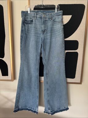 Old Navy mid-rise loose boot cut frayed hem 10 long